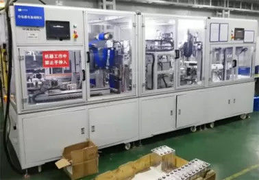 Hohe Kapazitäts-zylinderförmiges Lithium-Ion Battery Assembly Line Pole-Ohr, das Maschine bildet